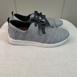 COPY - TOM’S light gray canvas women’s sneakers. Size 6.5 W.
NWOT